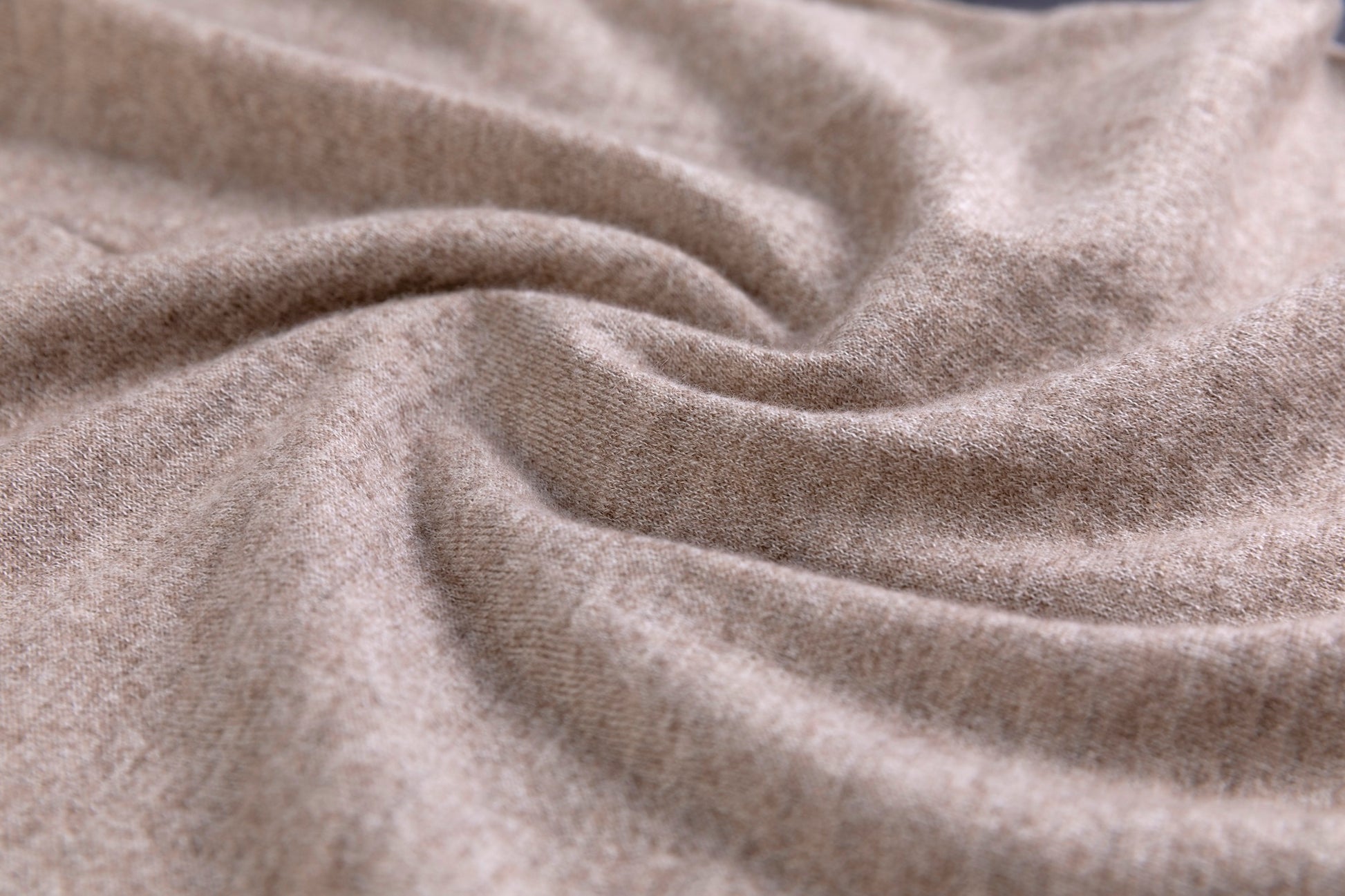 Cashmere V-neck T-shirt / White (01)