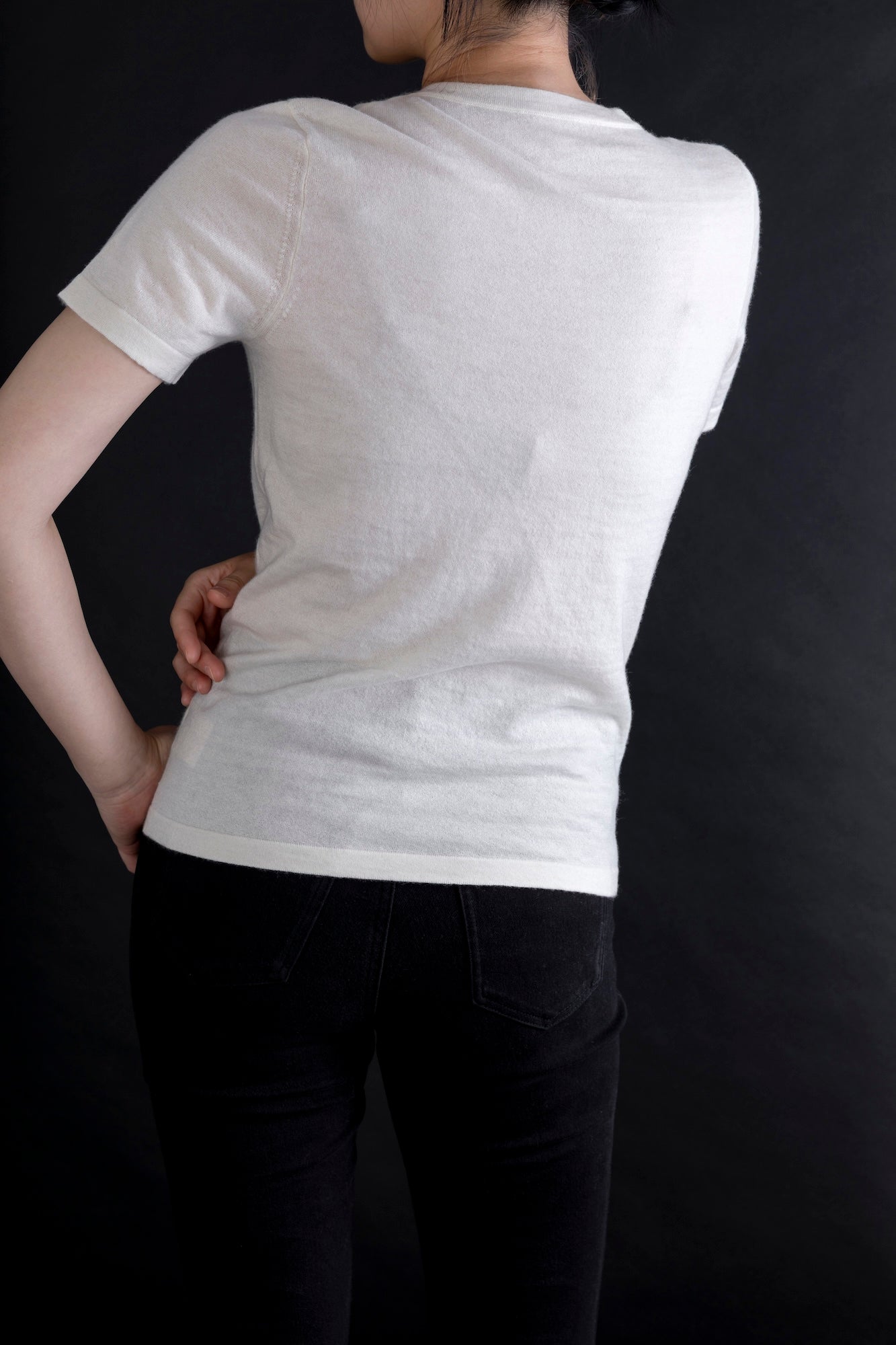 Cashmere V-neck T-shirt / White (01)
